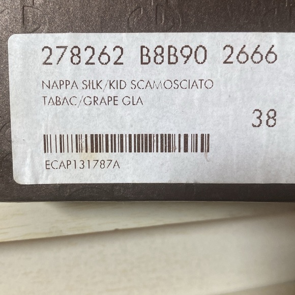 GUCCI BRAND NEW WITH BOX raspberry suede heels with gold piping size 38 - Picture 11 of 13